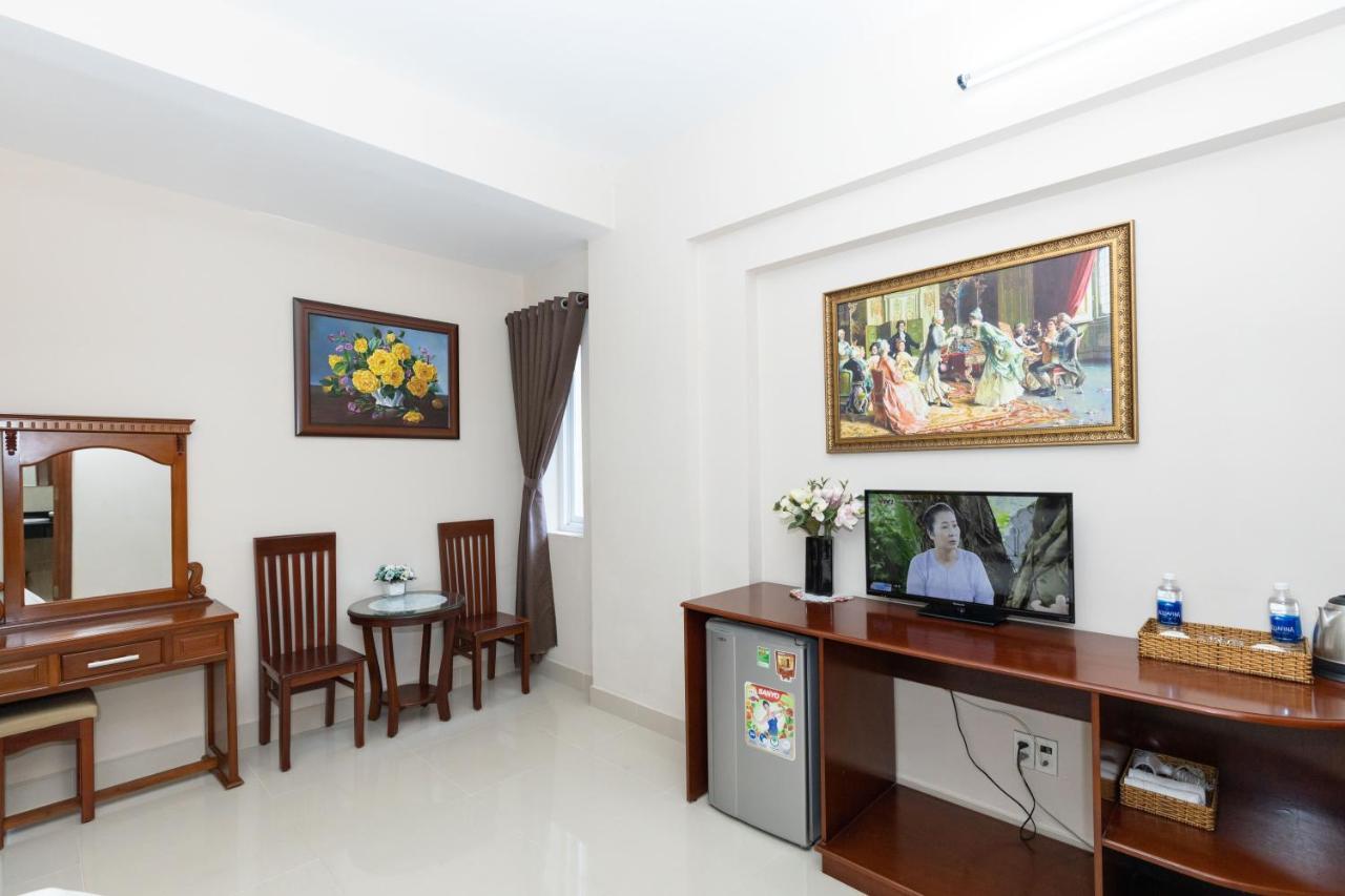 Queen Garden Hotel & Apartment Вунгтау Экстерьер фото
