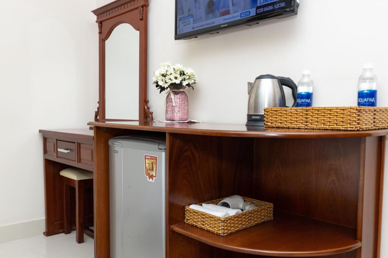 Queen Garden Hotel & Apartment Вунгтау Экстерьер фото