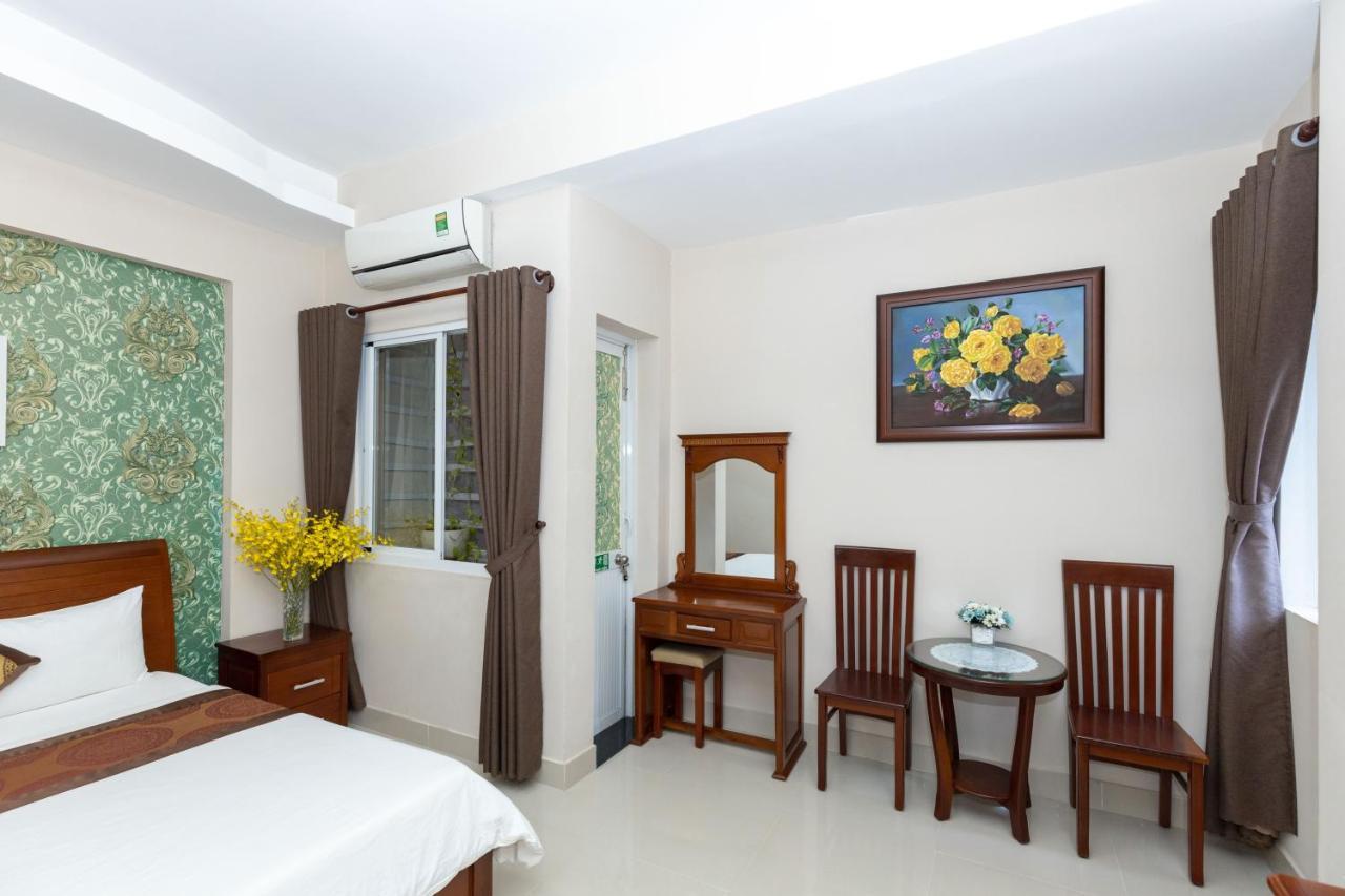 Queen Garden Hotel & Apartment Вунгтау Экстерьер фото
