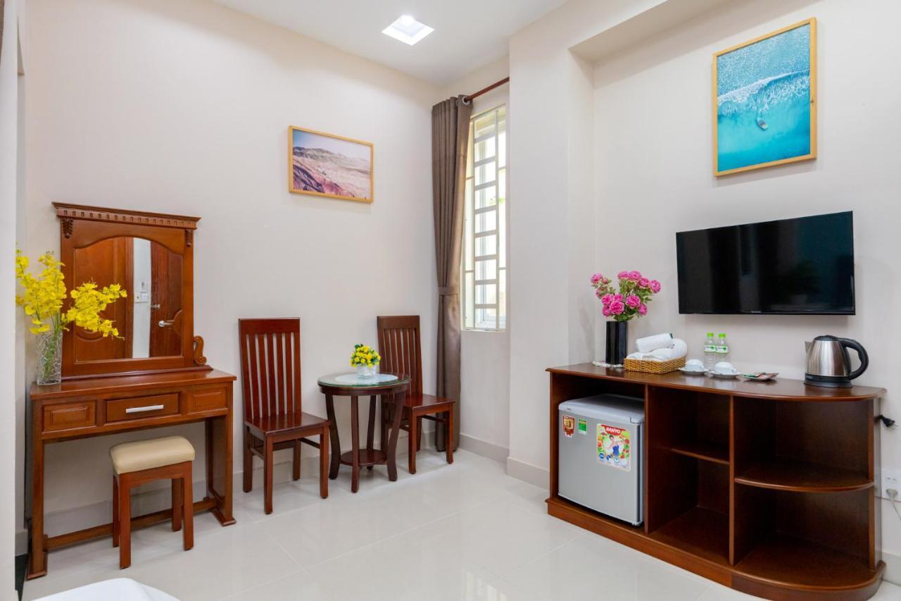 Queen Garden Hotel & Apartment Вунгтау Экстерьер фото