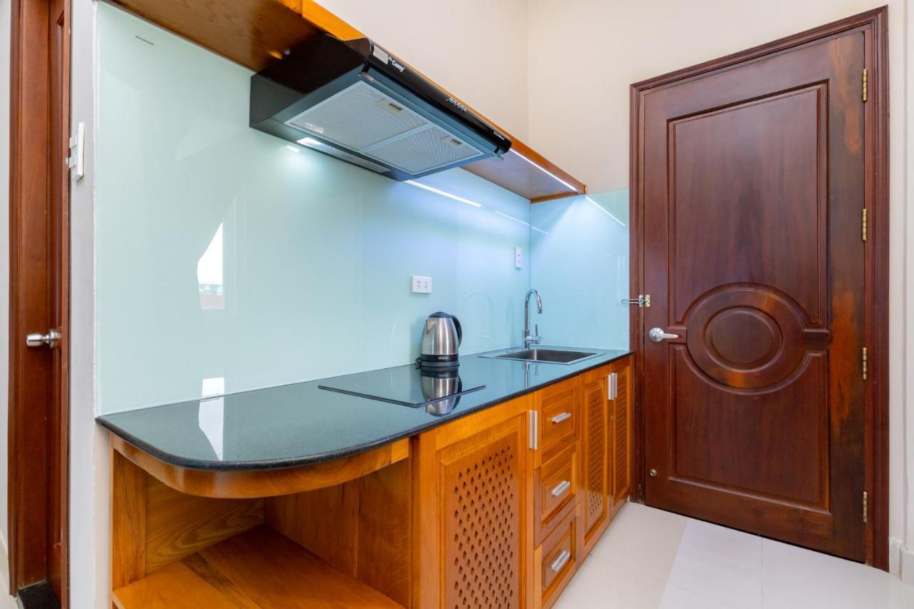 Queen Garden Hotel & Apartment Вунгтау Экстерьер фото