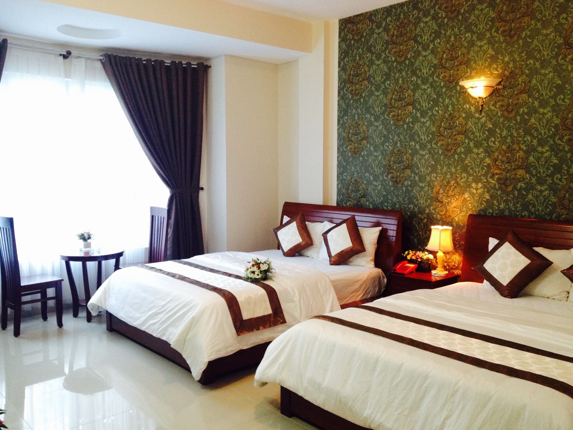 Queen Garden Hotel & Apartment Вунгтау Экстерьер фото